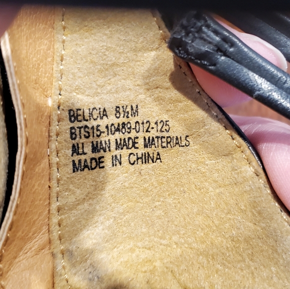 BareTraps Belicia Sandals - Picture 10 of 10